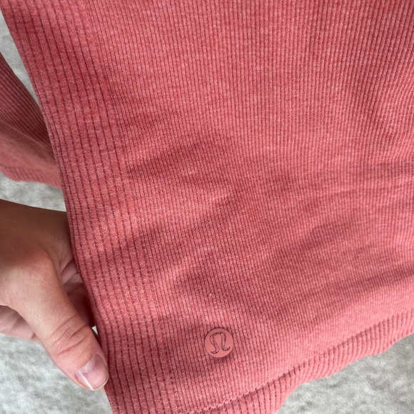 Lululemon Ribbed Turtleneck - Picture 4 of 6